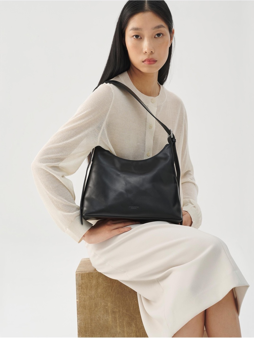 Vegabond Bari Classic Black Genuine Leather Shoulder Bag for Women